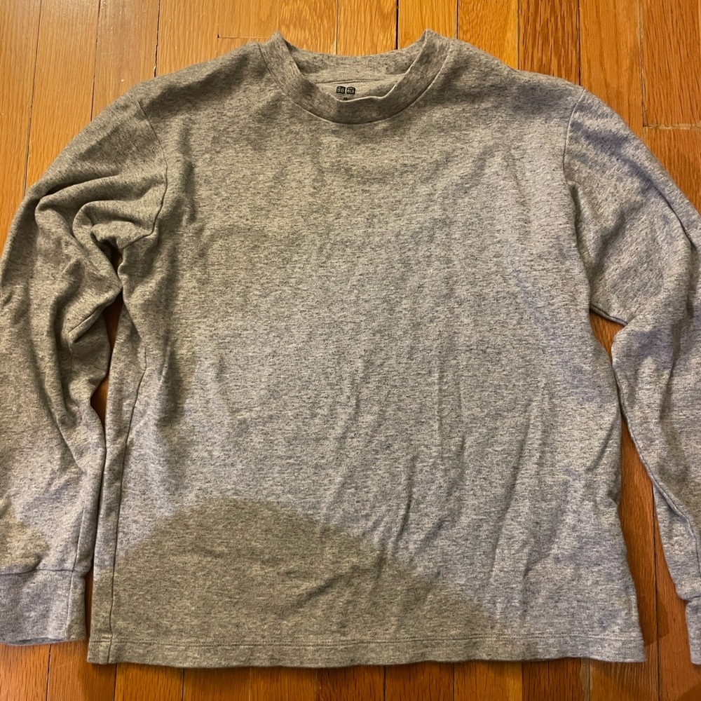 Uniqlo Heather Gray Crew Neck Tee